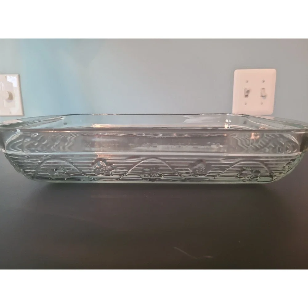 Anchor Hocking Baking‎ Dish 9